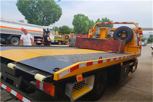 振兴区附近拖车电话号码服务